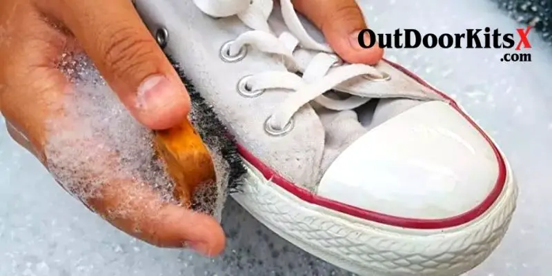 How to Clean the Skate Shoes